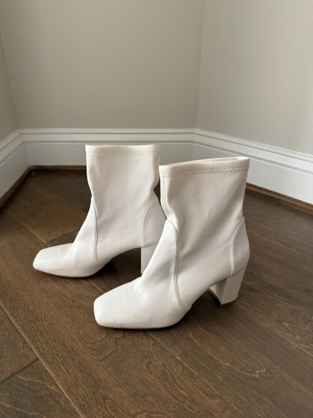 Stuart weitzman white ankle boots